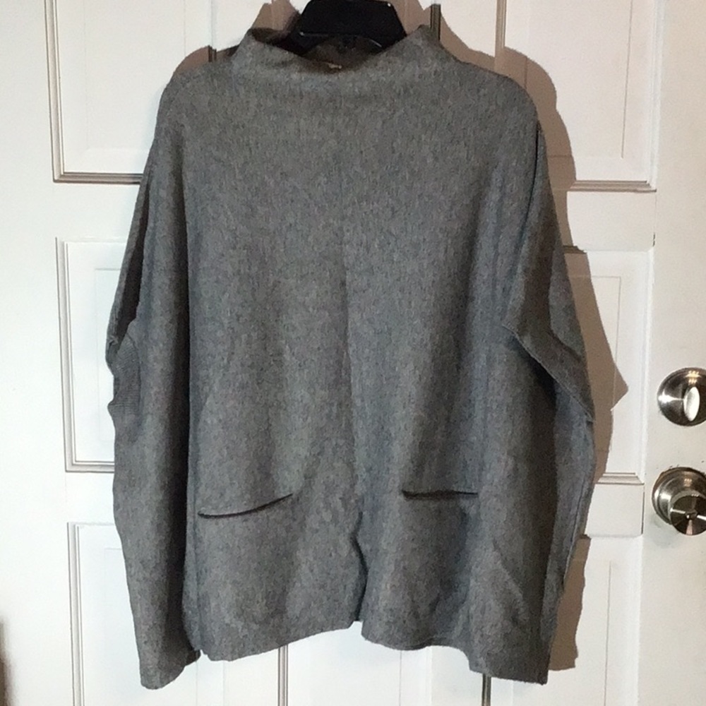 RD Style Gray Women’s Short Sleeve Sweater